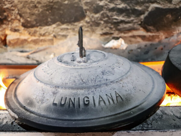 Testo dlela Lunigiana