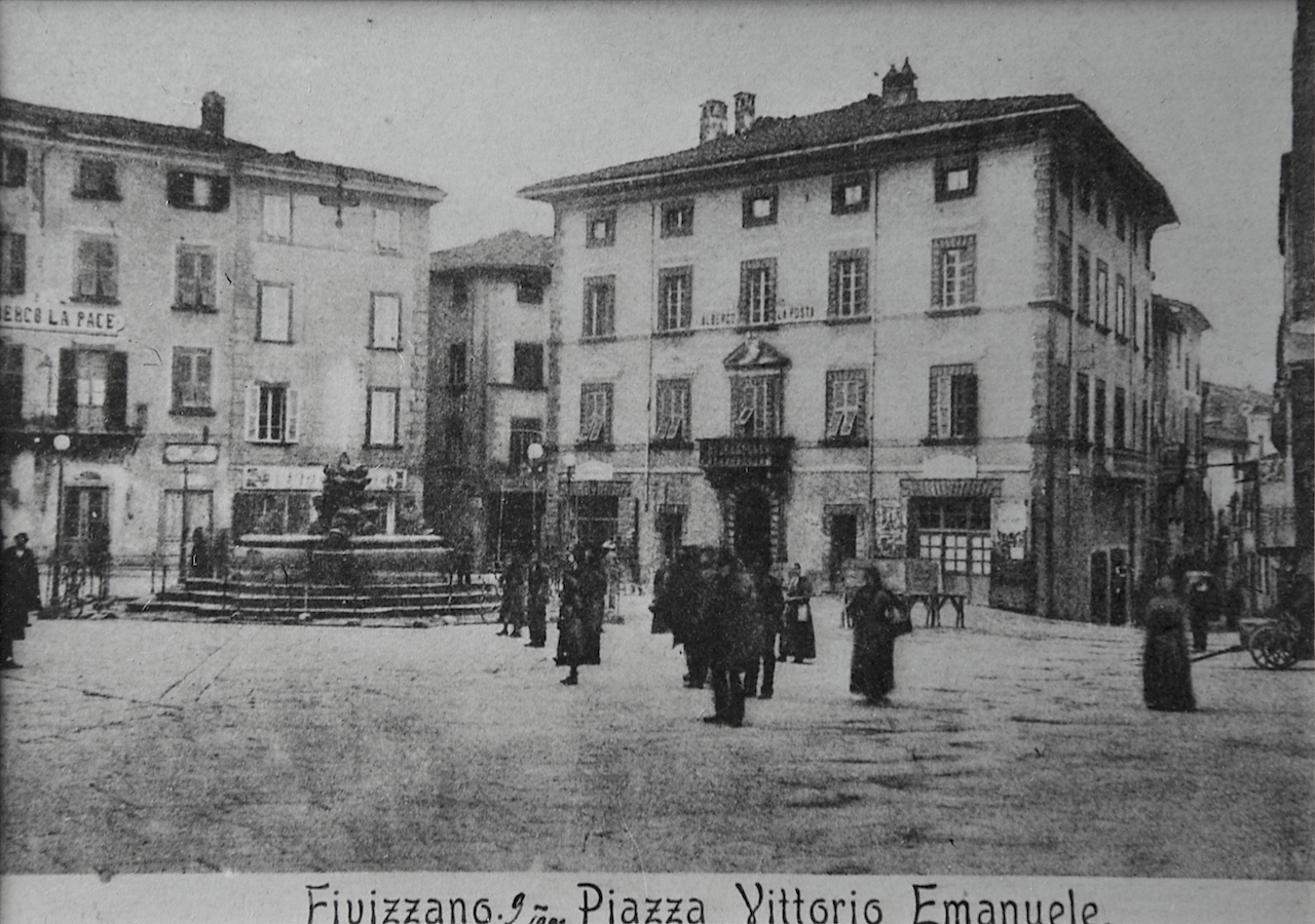 Vecchia cartolina di Fivizzano