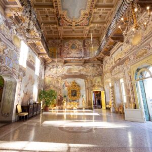 Interno della Villa Dosi Delfini a Pontremoli