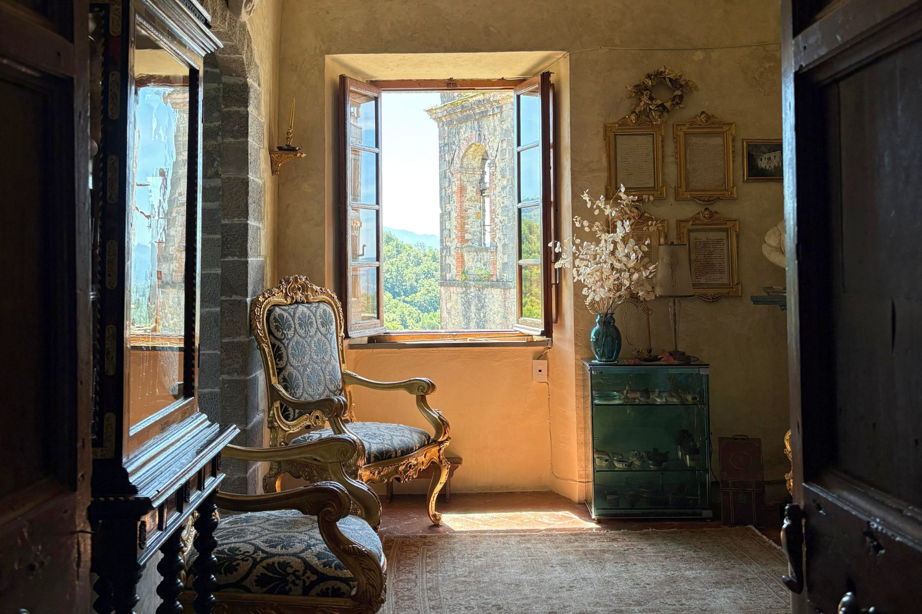 Castiglione del Terziere interno