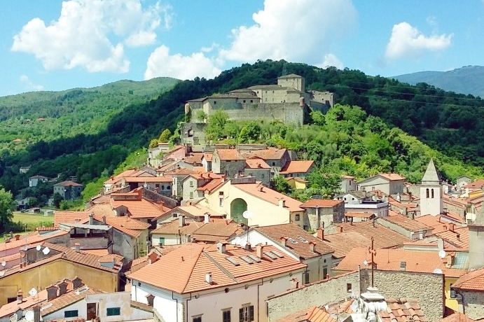 borgo di pontremoli